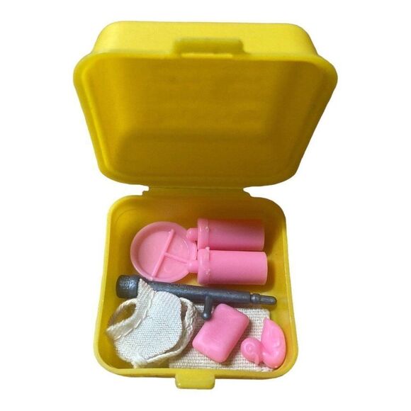 Mixed Lot of 8  Barbie Accessories Pink Plate Duck Suitcase Lotion Bottles Doll - Picture 1 of 3